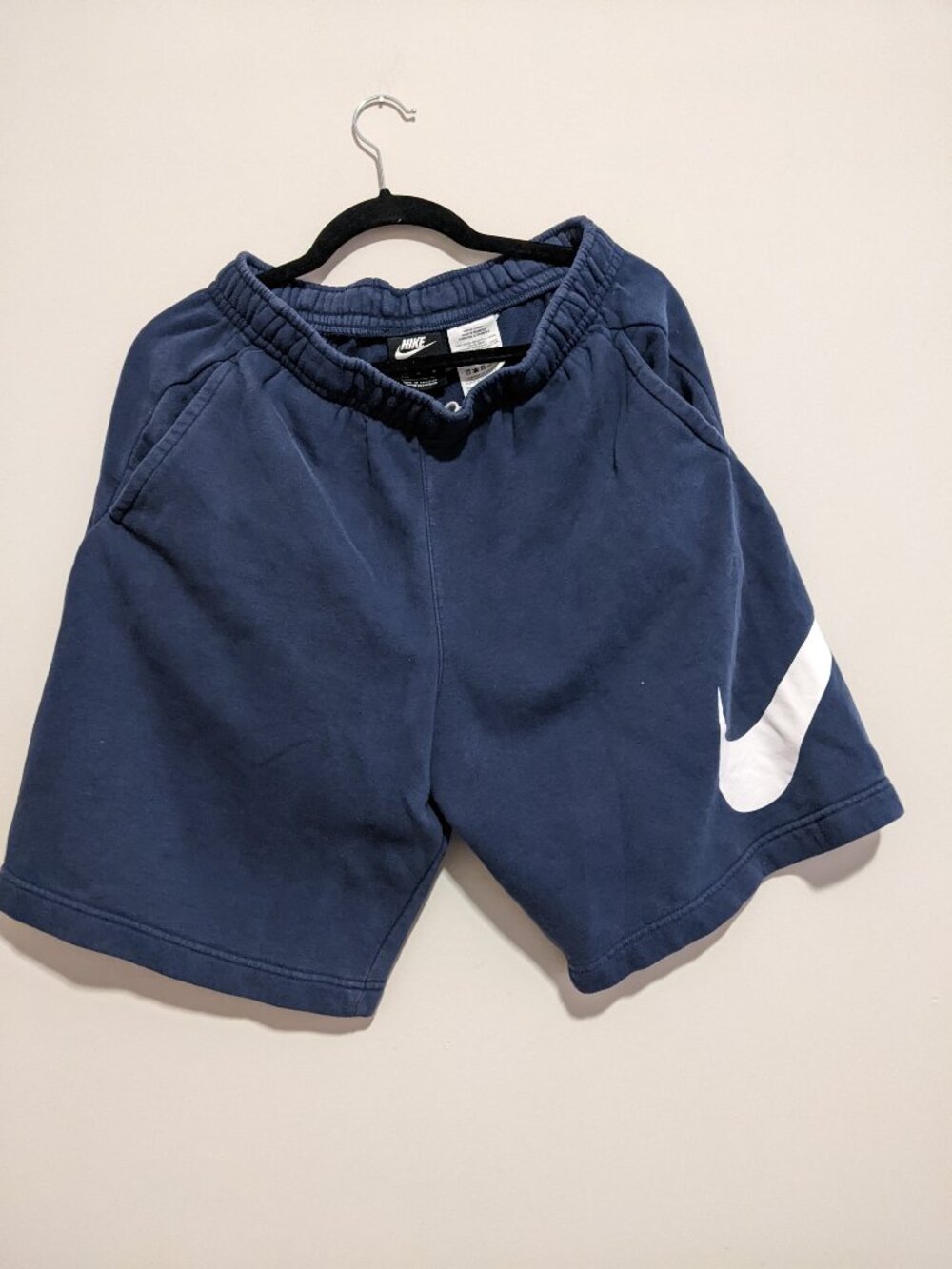Nike Men’s Navy Blue Fleece Shorts Big White Swoosh Size M